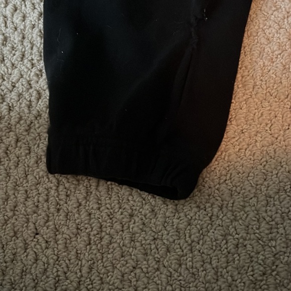 Gap black sweat pants with white draw string. - Picture 2 of 4